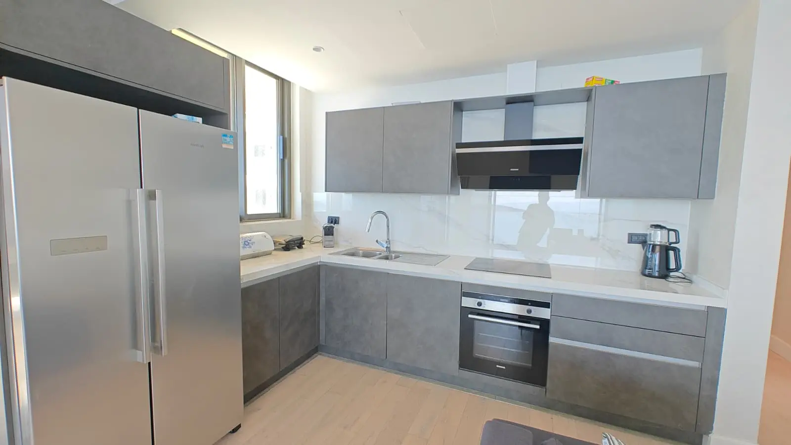 Fitted kitchen